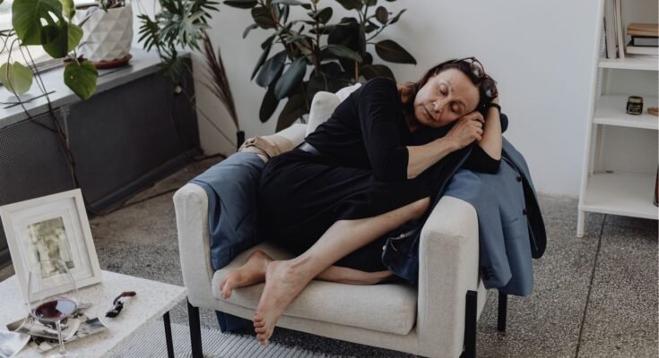 d-vitamin hiány tünetei felnőtteknél, fáradt nő